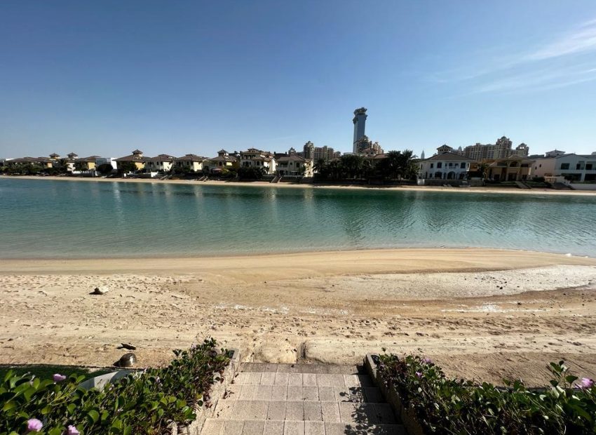 Palm Jumeirah Villa (9)